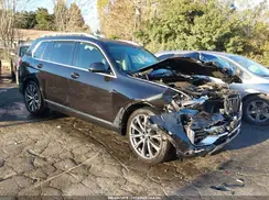 5UXCW2C08L9C70744 2020 BMW X7