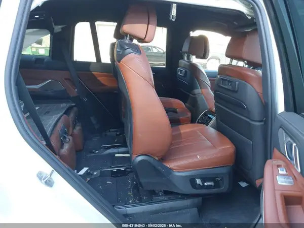 5UXCW2C08L9D12782 2020 BMW X7 - Image 8