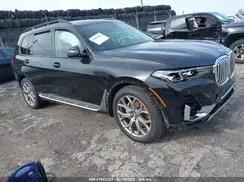 5UXCW2C08M9E57046 2021 BMW X7