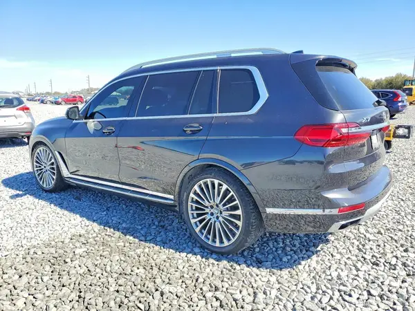 5UXCW2C08M9E65079 2021 BMW X7 - Image 2