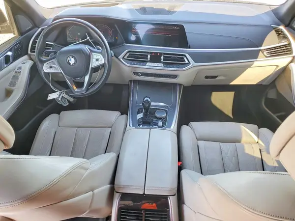5UXCW2C08M9E65079 2021 BMW X7 - Image 8