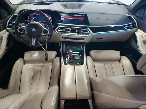 5UXCW2C08M9F03281 2021 BMW X7 - Image 8