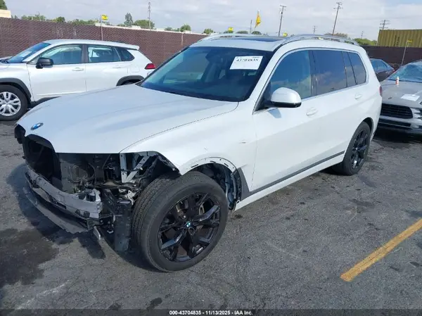 5UXCW2C08M9G78386 2021 BMW X7 - Image 2