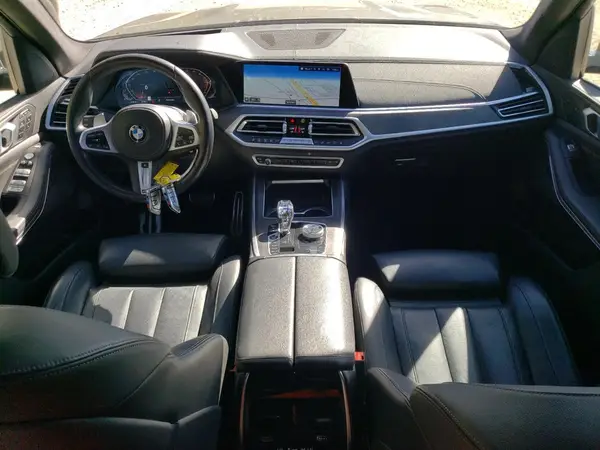 5UXCW2C08N9K24749 2022 BMW X7 - Image 8