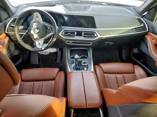 5UXCW2C08N9K61736 2022 BMW X7 - Image 8
