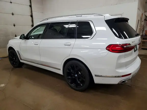 5UXCW2C08N9K75457 2022 BMW X7 - Image 2