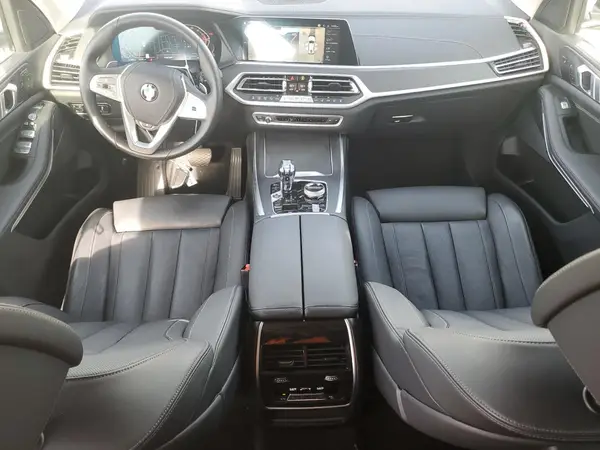 5UXCW2C08N9K89262 2022 BMW X7 - Image 8