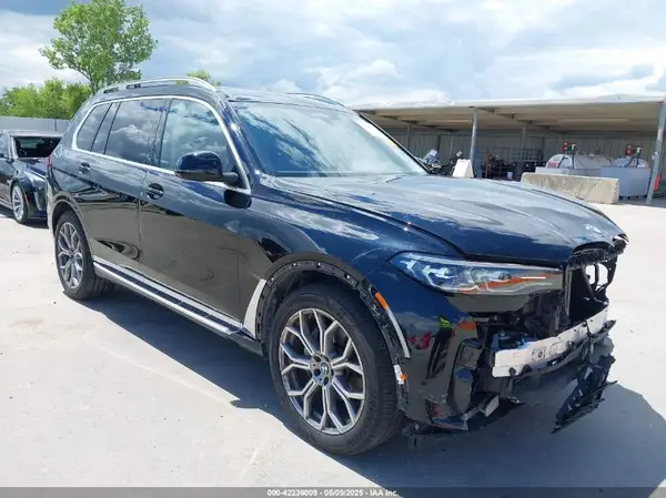 5UXCW2C08N9L32899 2022 BMW X7 - Image 1
