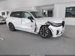 5UXCW2C08N9L97266 2022 BMW X7