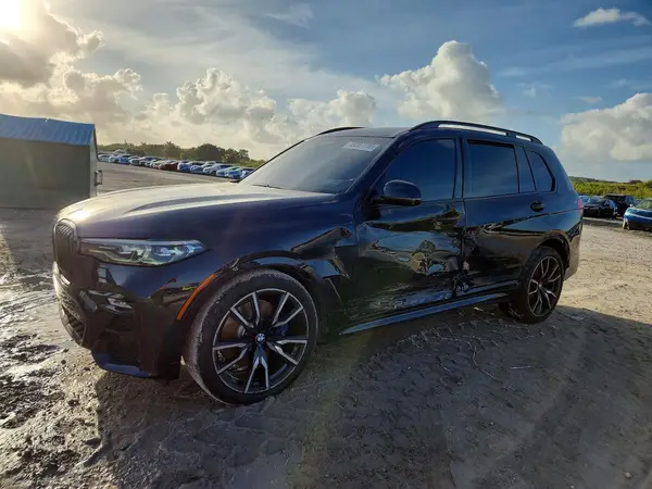 5UXCW2C08N9M13241 2022 BMW X7 - Image 1