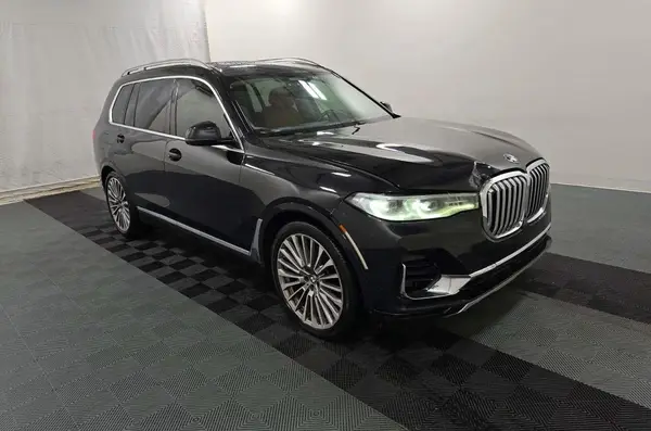 5UXCW2C08N9M40990 2022 BMW X7 - Image 2