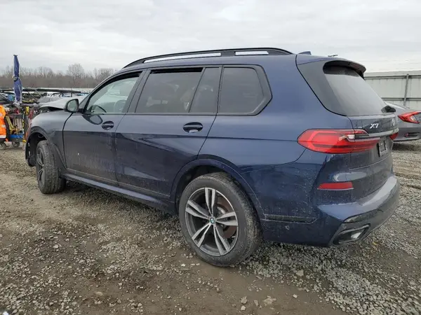 5UXCW2C08N9M51763 2022 BMW X7 - Image 2