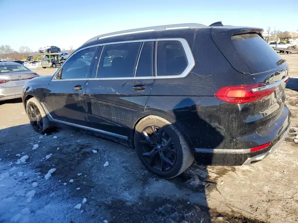 5UXCW2C08N9M84195 2022 BMW X7 - Image 2