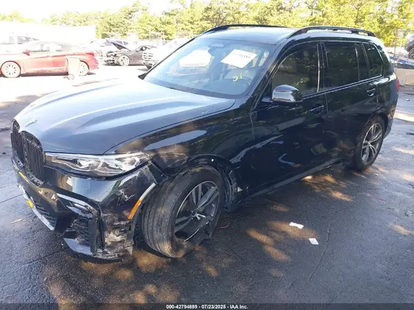 5UXCW2C09L9A01443 2020 BMW X7 - Image 2
