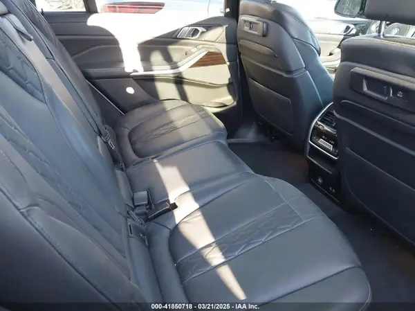 5UXCW2C09L9A03600 2020 BMW X7 - Image 8