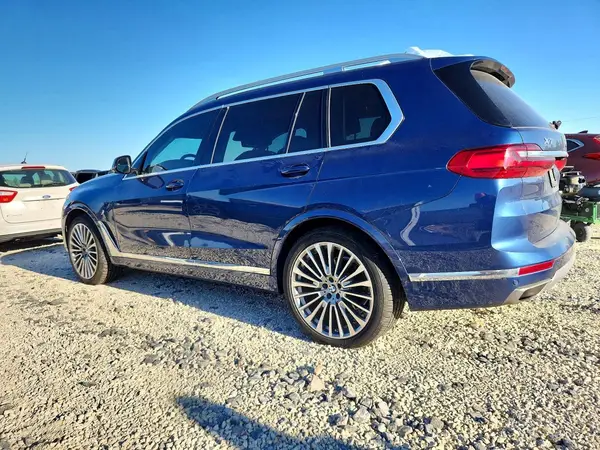 5UXCW2C09L9B78025 2020 BMW X7 - Image 2