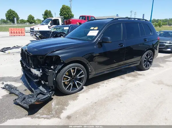 5UXCW2C09L9B96766 2020 BMW X7 - Image 2