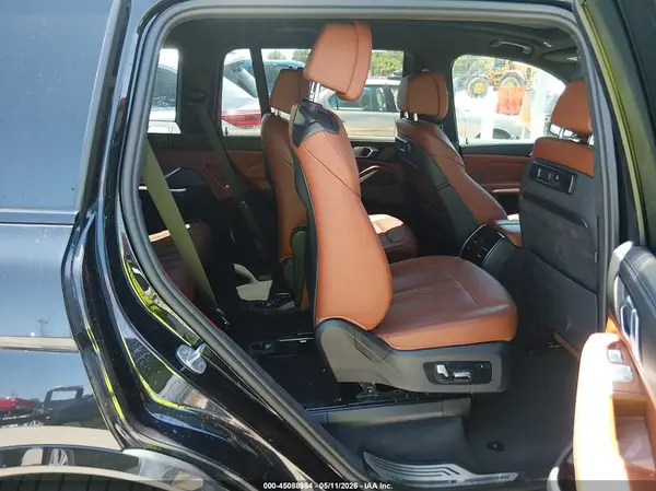 5UXCW2C09L9B96766 2020 BMW X7 - Image 8
