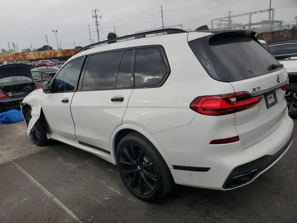 5UXCW2C09L9C21374 2020 BMW X7 - Image 2