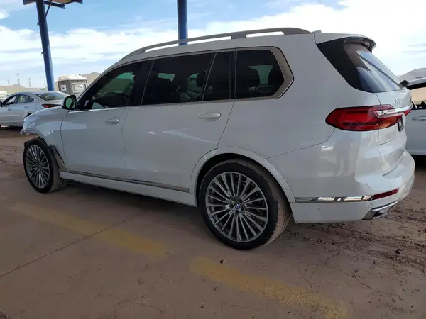 5UXCW2C09L9C68792 2020 BMW X7 - Image 2