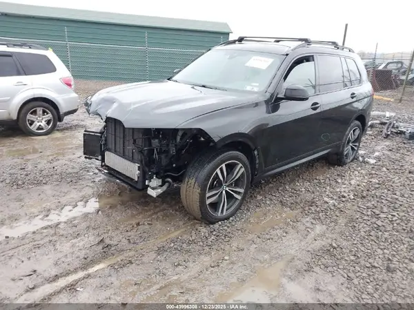 5UXCW2C09M9E66550 2021 BMW X7 - Image 2