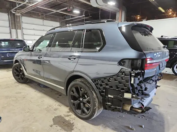 5UXCW2C09M9F03516 2021 BMW X7 - Image 2