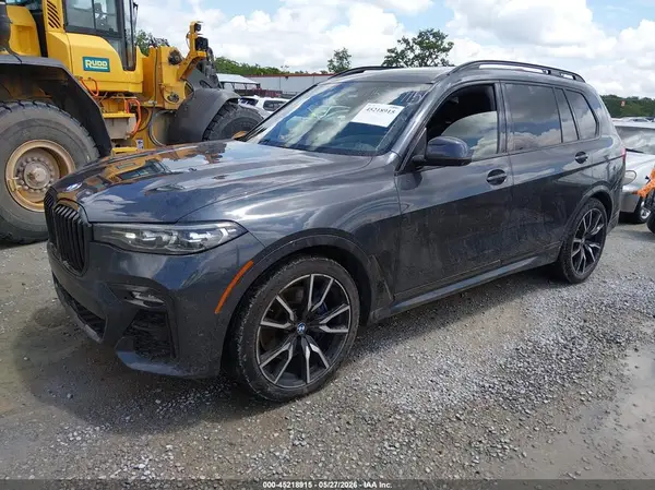 5UXCW2C09M9F51601 2021 BMW X7 - Image 2