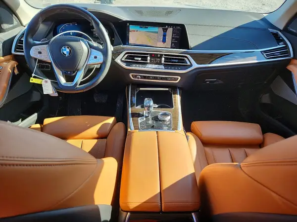 5UXCW2C09M9G89221 2021 BMW X7 - Image 8