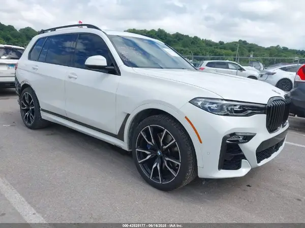 5UXCW2C09M9H53662 2021 BMW X7 - Image 1