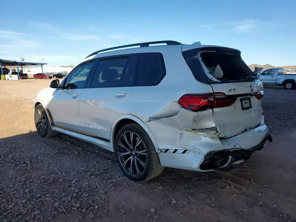 5UXCW2C09M9H67125 2021 BMW X7 - Image 2