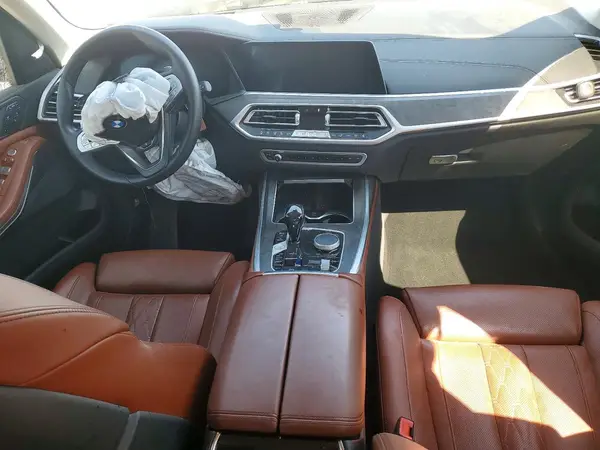 5UXCW2C09N9J84598 2022 BMW X7 - Image 8