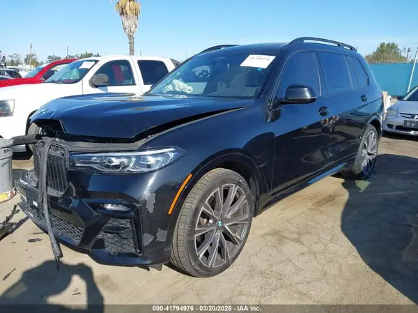 5UXCW2C09N9K56397 2022 BMW X7 - Image 2
