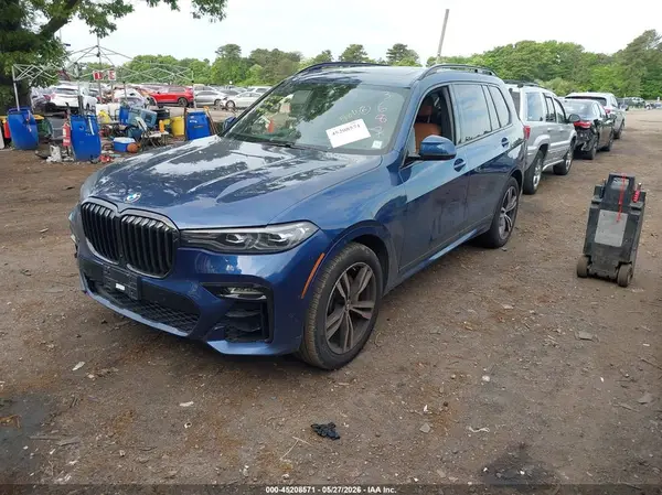 5UXCW2C09N9K63687 2022 BMW X7 - Image 2