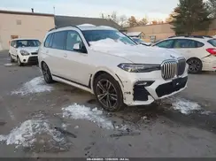 5UXCW2C09N9L11706 2022 BMW X7