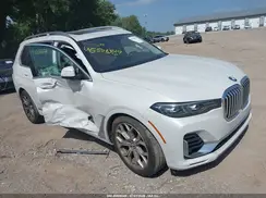 5UXCW2C09N9L58976 2022 BMW X7