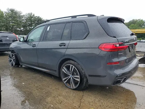 5UXCW2C09N9M04502 2022 BMW X7 - Image 2