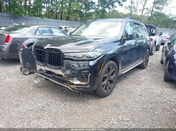 5UXCW2C09N9M93780 2022 BMW X7 - Image 2
