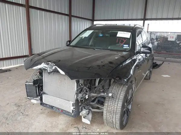5UXCW2C0XL9A00480 2020 BMW X7 - Image 2
