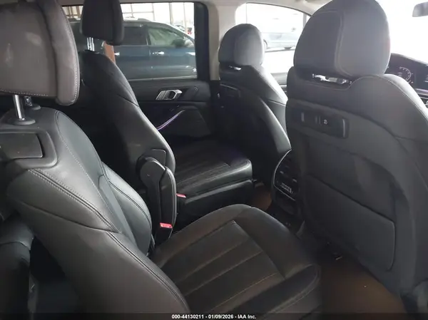 5UXCW2C0XL9A00480 2020 BMW X7 - Image 8