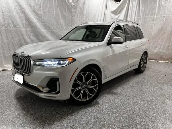 5UXCW2C0XL9B24409 2020 BMW X7 - Image 2