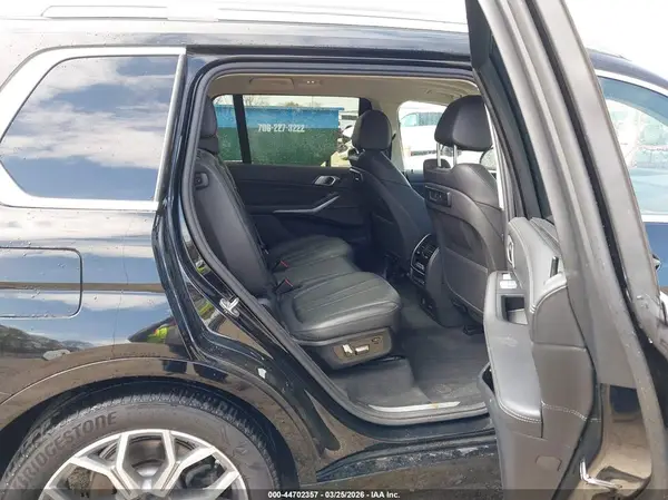 5UXCW2C0XL9B27696 2020 BMW X7 - Image 8