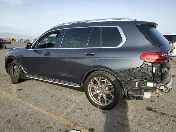 5UXCW2C0XL9B35667 2020 BMW X7 - Image 2