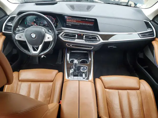 5UXCW2C0XM9D83242 2021 BMW X7 - Image 8