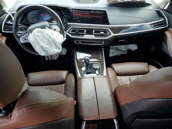 5UXCW2C0XM9F32765 2021 BMW X7 - Image 8