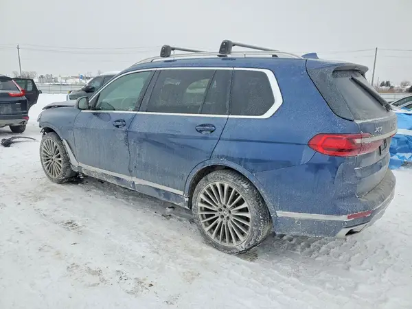 5UXCW2C0XM9H27488 2021 BMW X7 - Image 2