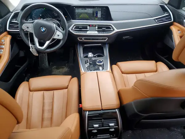5UXCW2C0XN9J45616 2022 BMW X7 - Image 8