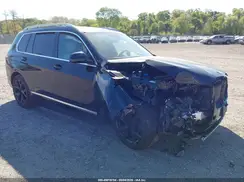 5UXCW2C0XN9J48726 2022 BMW X7