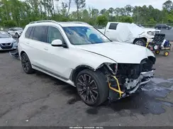 5UXCW2C0XN9J96355 2022 BMW X7