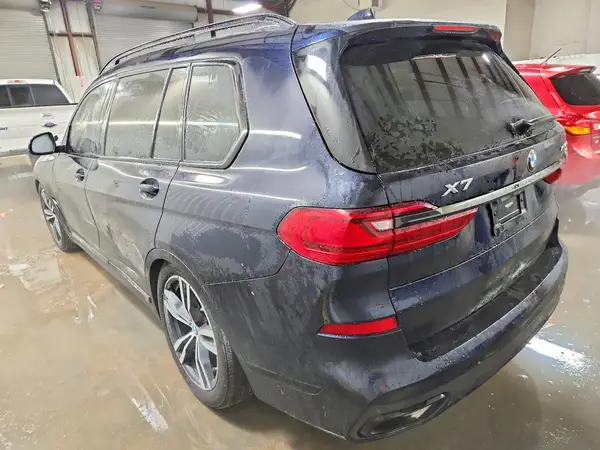 5UXCW2C0XN9K27913 2022 BMW X7 - Image 2