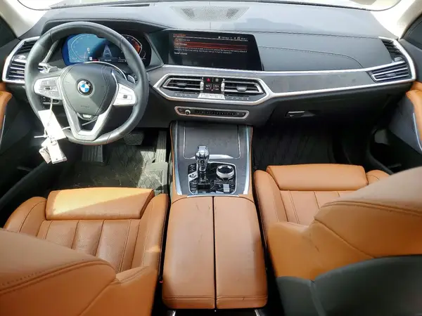 5UXCW2C0XN9K89411 2022 BMW X7 - Image 8